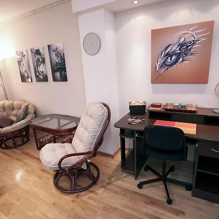 Apartment Ratan *